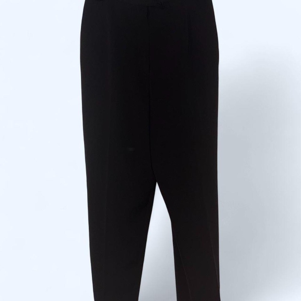 Harvé Benard black polyester pants in a size 6P #workwear #professional